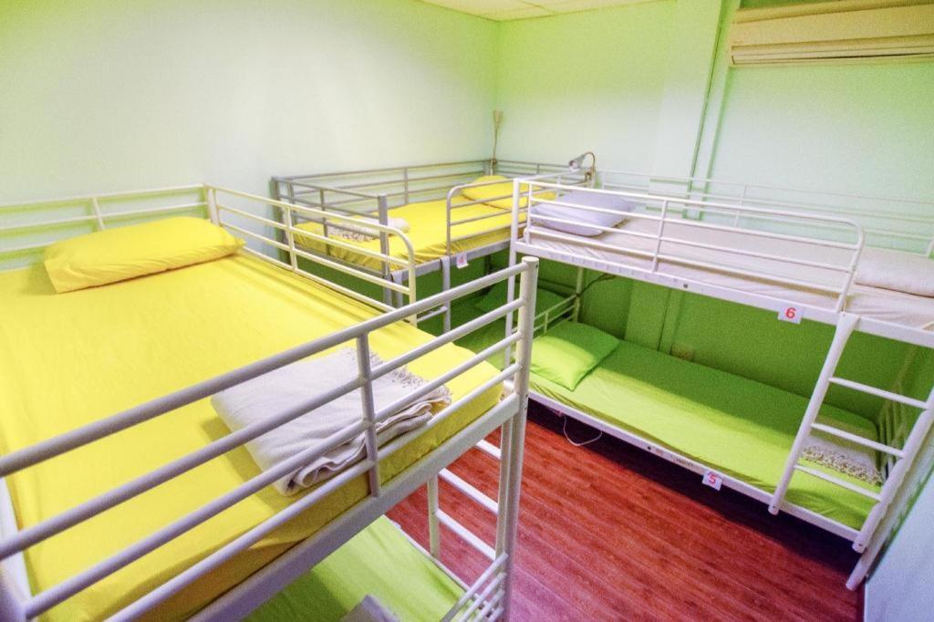 Vintage @ Clarke Quay Hostel *